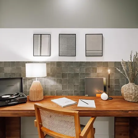 Mojacar - 2 Bedrooms In Eixample Esquerra