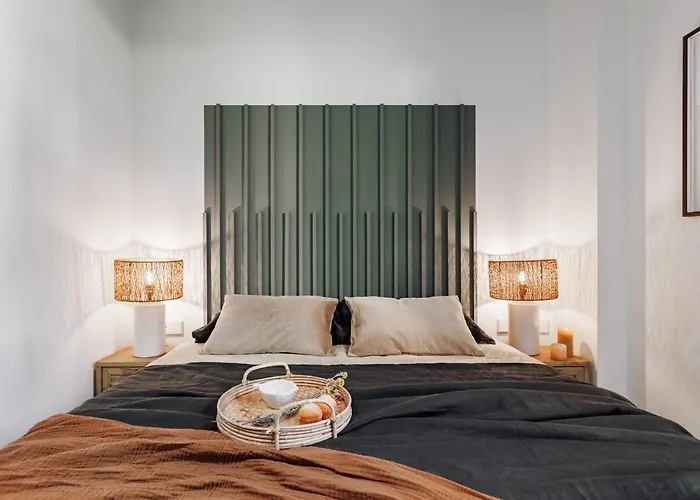 Mojacar - 2 Bedrooms In Eixample Esquerra